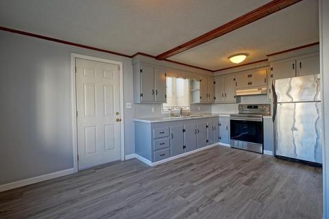 83 Varley St, Fall River, MA 02723 photo 10