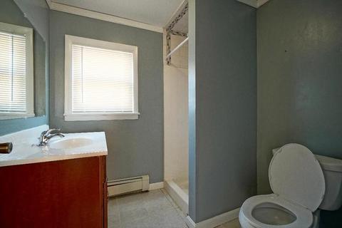 83 Varley St, Fall River, MA 02723 photo 14