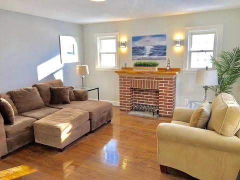7 Harwich St, Worcester, MA 01607 photo 8