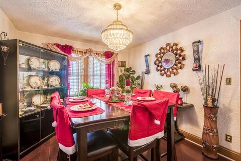 20 Norman St, Springfield, MA 01104 photo 6