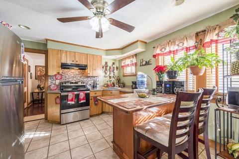 20 Norman St, Springfield, MA 01104 photo 9