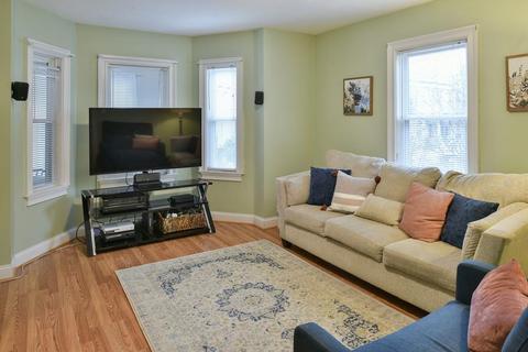 40 Chase St, Beverly, MA 01915 photo 3