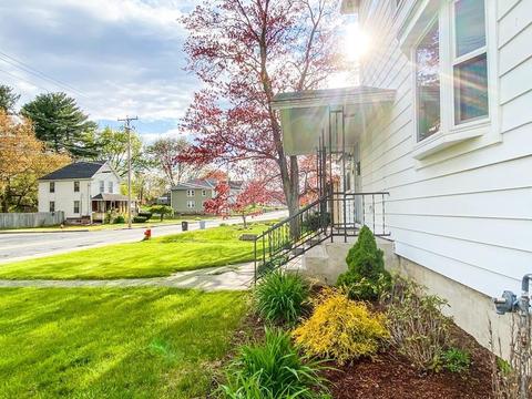 596 Britton St, Chicopee, MA 01020 photo 4