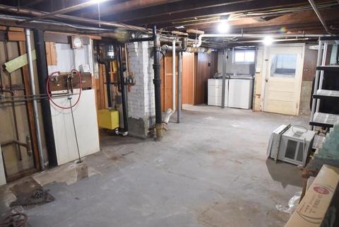 596 Britton St, Chicopee, MA 01020 photo 32