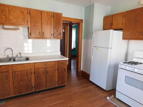 92 Johnson St, Springfield, MA 01108 photo 9