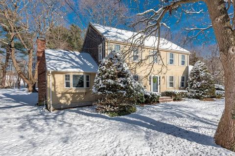 4 Longmeadow Rd, Hingham, MA 02043 photo 2