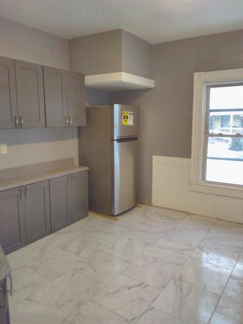 132 Amherst St, Springfield, MA 01109 photo 8