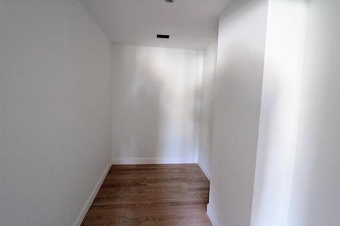 189 Friendship St, Fall River, MA 02724 photo 11