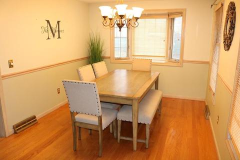 85 Castle St, Springfield, MA 01118 photo 10
