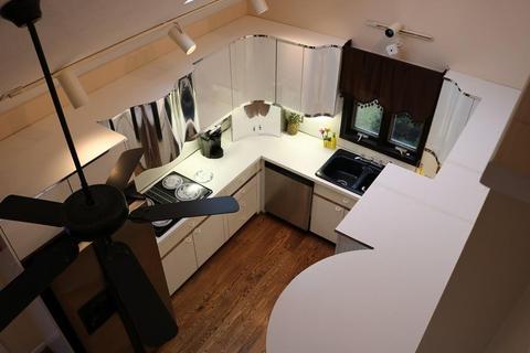 85 Castle St, Springfield, MA 01118 photo 6