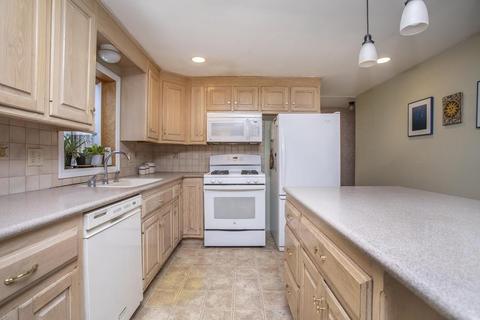 9 Brandywine Ter, Millis, MA 02054 photo 7