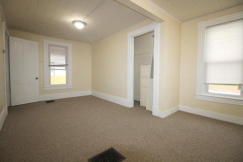 16 Hall St, Springfield, MA 01108 photo 16
