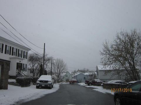 16 Wells St, Gloucester, MA 01930 photo 4
