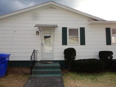 103 Garnet St, Springfield, MA 01129 photo 2