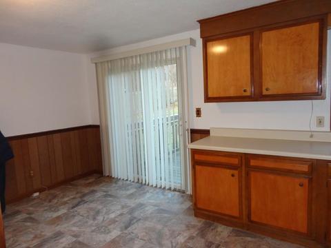 103 Garnet St, Springfield, MA 01129 photo 7