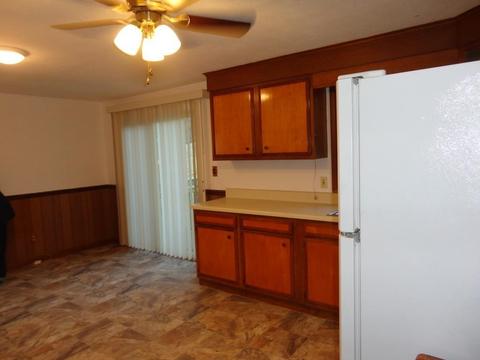 103 Garnet St, Springfield, MA 01129 photo 8