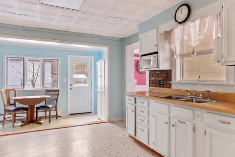 30 High St, Derry, NH 03038 photo 7