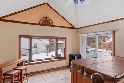 30 High St, Derry, NH 03038 photo 24