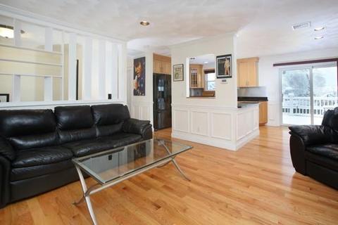 21 Sonning Rd, Beverly, MA 01915 photo 6