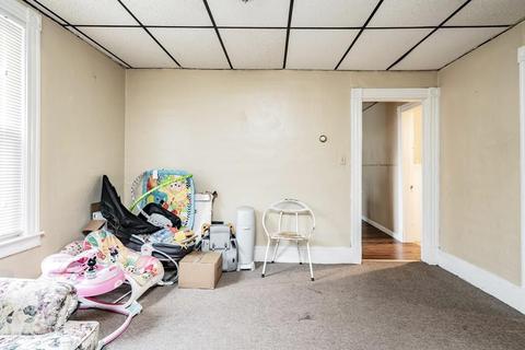 1397 Worcester St, Springfield, MA 01151 photo 4