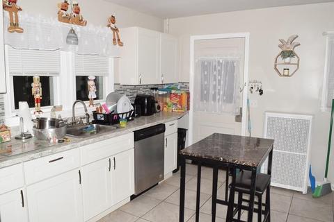 12 Montclair St, Springfield, MA 01104 photo 15