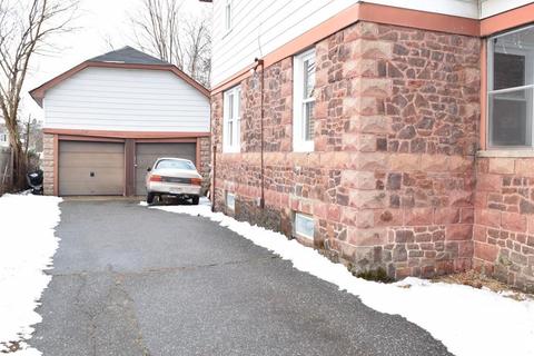 12 Montclair St, Springfield, MA 01104 photo 4