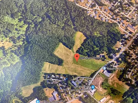 385 Main St, Easthampton, MA 01027 photo 1