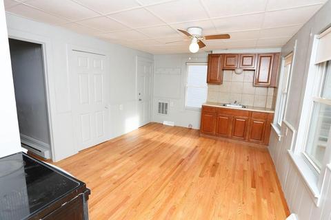 22 Vigeant St, Ware, MA 01082 photo 4