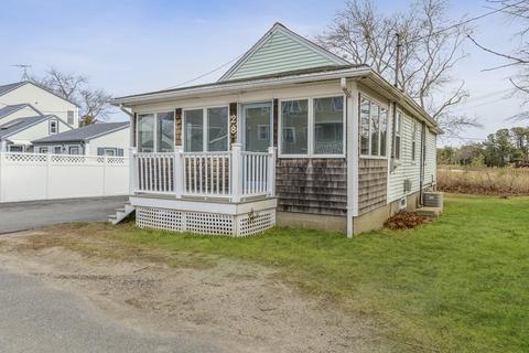 28 Washington Dr, Wareham, MA 02571 photo 3