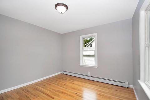 37 Border St, Springfield, MA 01104 photo 14
