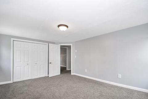37 Border St, Springfield, MA 01104 photo 21