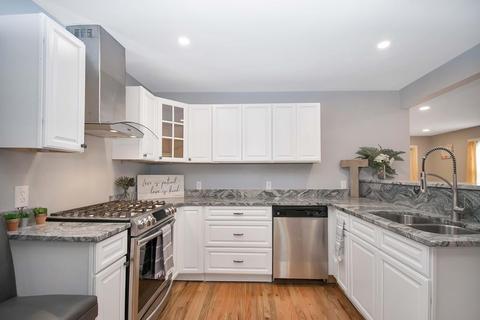 37 Border St, Springfield, MA 01104 photo 1
