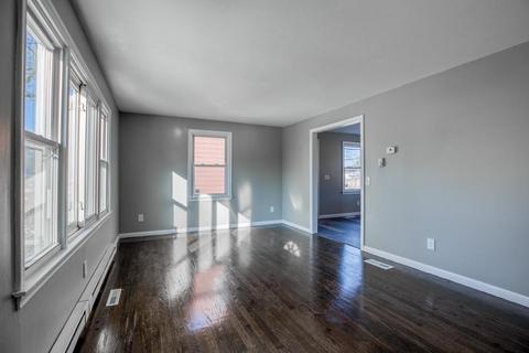 173 Lucerne Rd, Springfield, MA 01119 photo 9