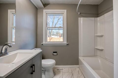 173 Lucerne Rd, Springfield, MA 01119 photo 3
