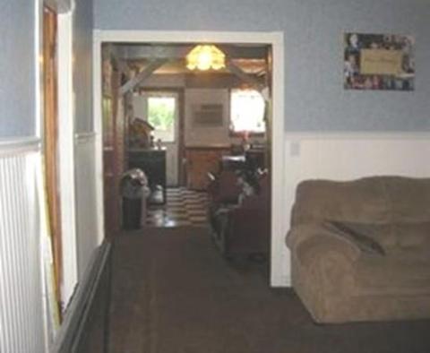 7 Division St, Fall River, MA 02721 photo 3