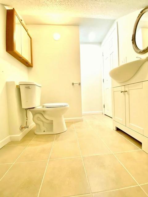 206 Marsden St, Springfield, MA 01109 photo 17