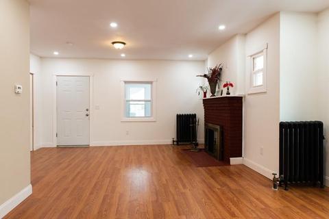 206 Marsden St, Springfield, MA 01109 photo 5