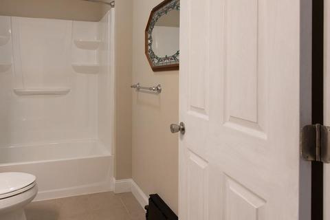 206 Marsden St, Springfield, MA 01109 photo 13