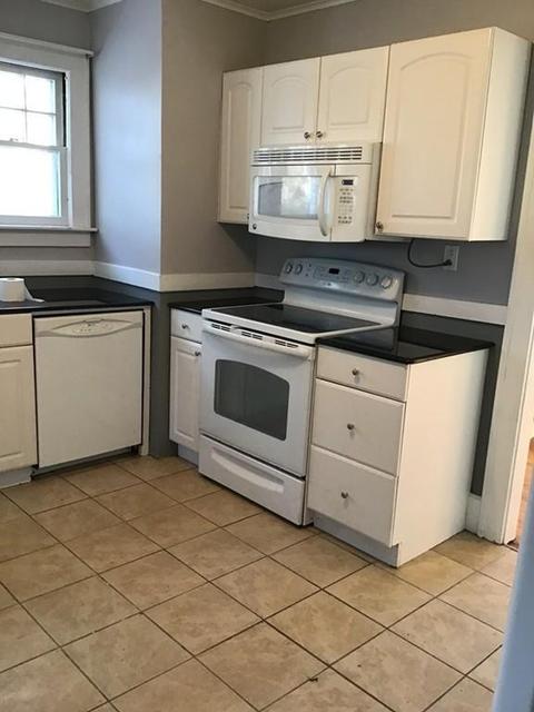 16 Fenimore Blvd, Springfield, MA 01108 photo 5