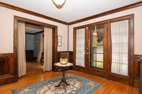 2 Beeching St, Worcester, MA 01602 photo 5