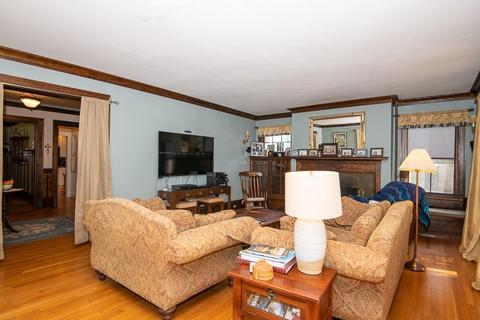 2 Beeching St, Worcester, MA 01602 photo 16
