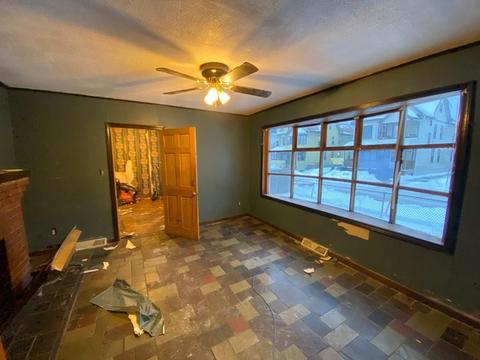 296 Dickinson St, Springfield, MA 01108 photo 6