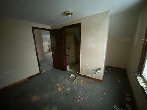 296 Dickinson St, Springfield, MA 01108 photo 22