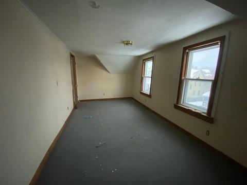 296 Dickinson St, Springfield, MA 01108 photo 18