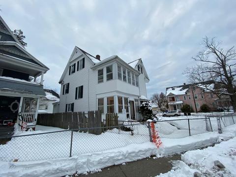 296 Dickinson St, Springfield, MA 01108 photo 1