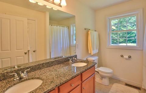 14 Eileen Ave, Clinton, MA 01510 photo 17