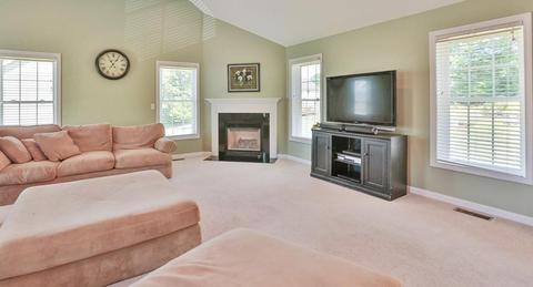 14 Eileen Ave, Clinton, MA 01510 photo 11