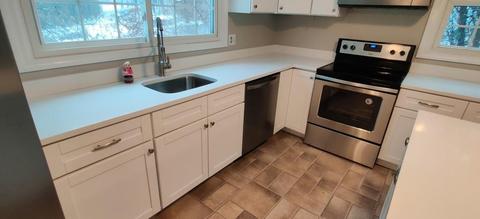 93 Pomeroy St, Easthampton, MA 01027 photo 5