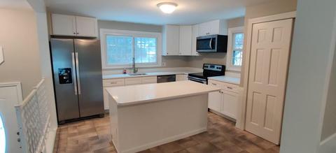93 Pomeroy St, Easthampton, MA 01027 photo 3