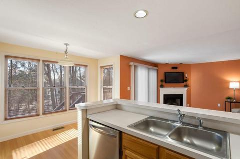 39 Midgley Ln, Worcester, MA 01604 photo 21